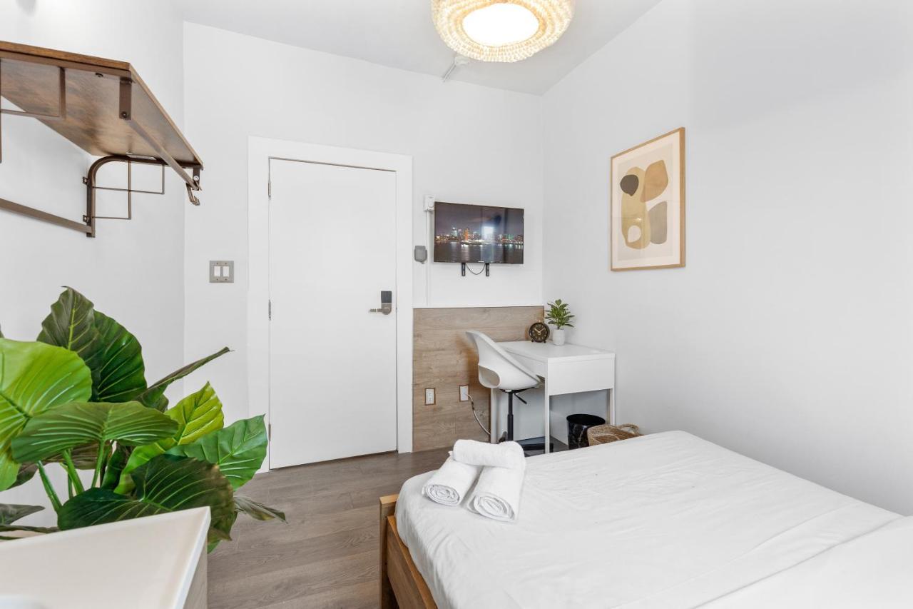 Le Sand & Stone Hotel Montreal Bagian luar foto