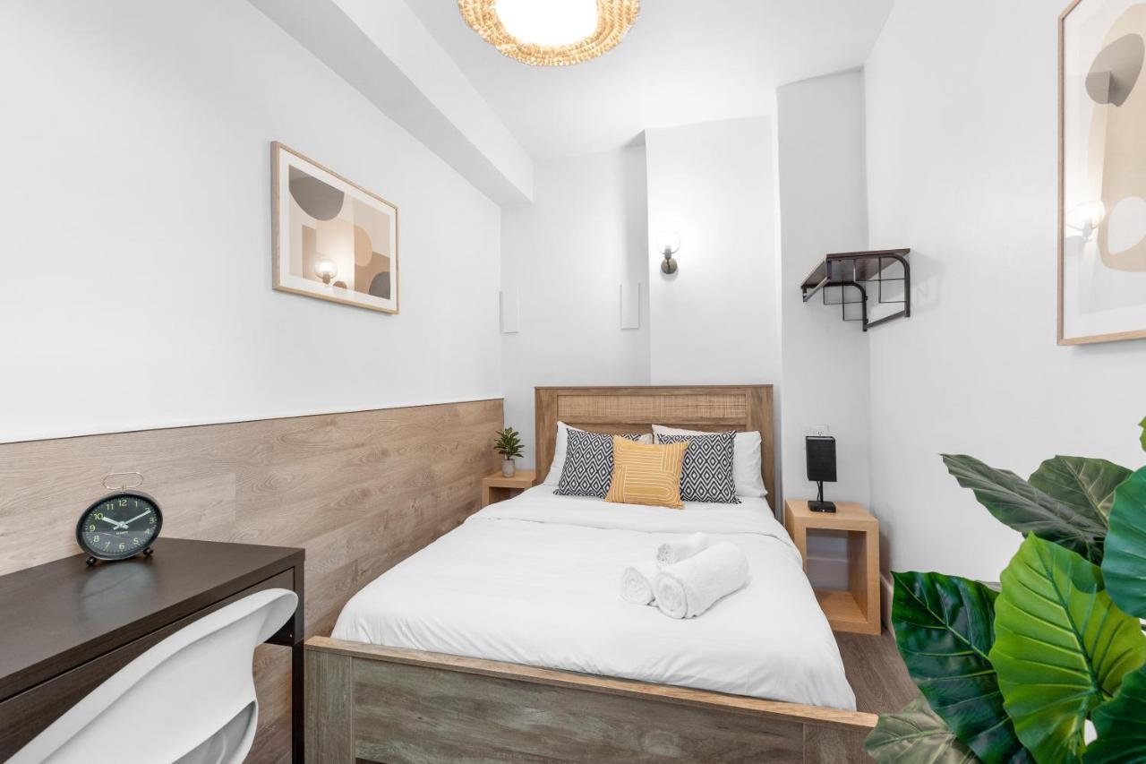 Le Sand & Stone Hotel Montreal Bagian luar foto