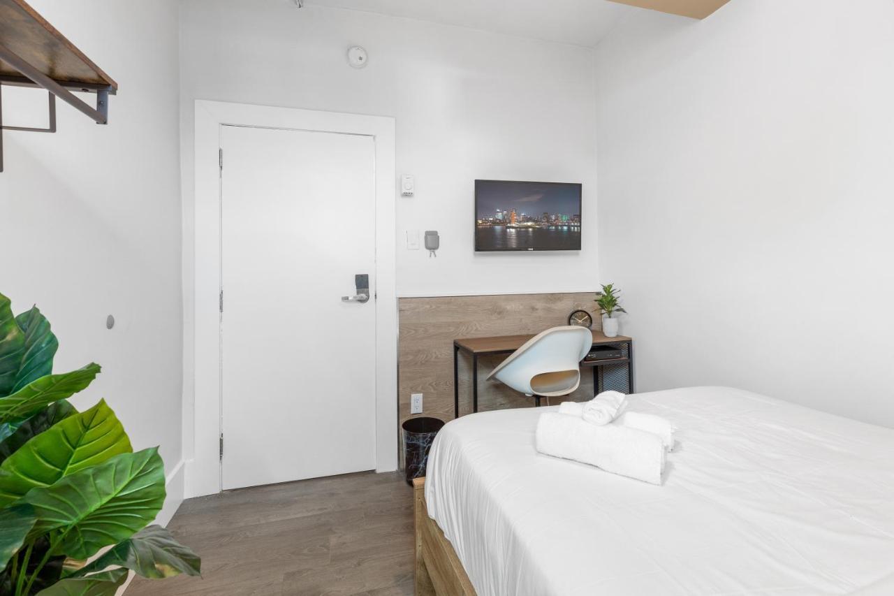 Le Sand & Stone Hotel Montreal Bagian luar foto