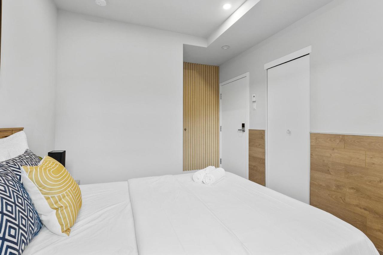Le Sand & Stone Hotel Montreal Bagian luar foto