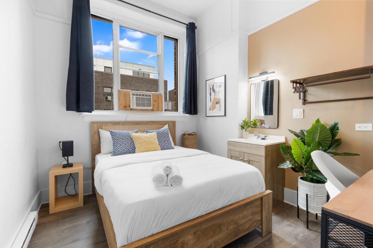 Le Sand & Stone Hotel Montreal Bagian luar foto