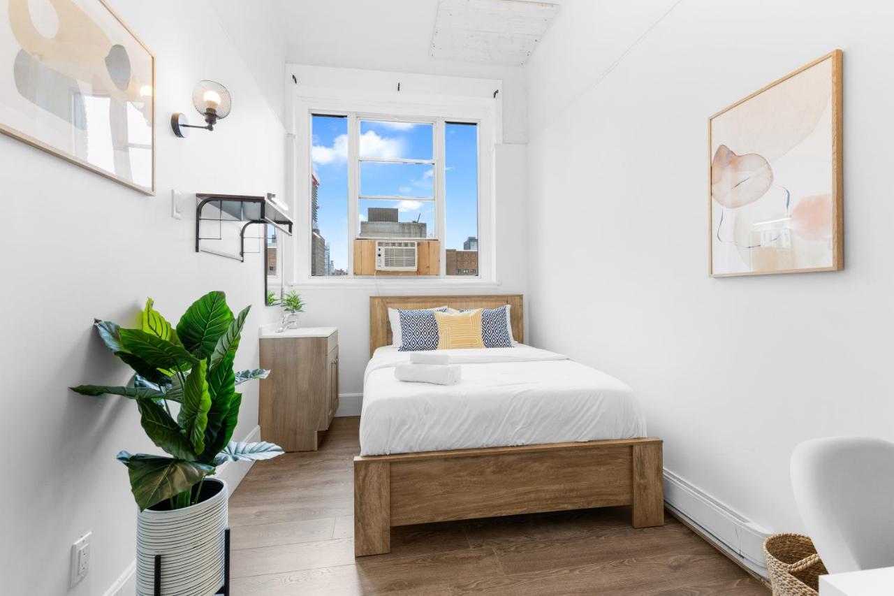 Le Sand & Stone Hotel Montreal Bagian luar foto