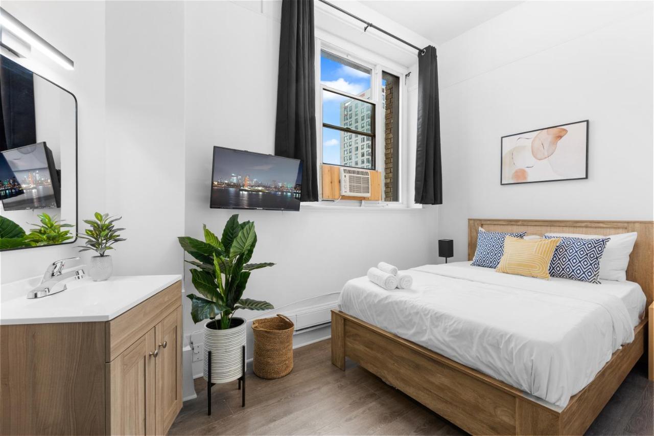 Le Sand & Stone Hotel Montreal Bagian luar foto