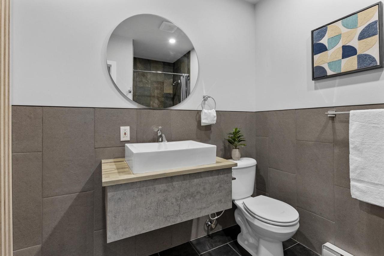 Le Sand & Stone Hotel Montreal Bagian luar foto