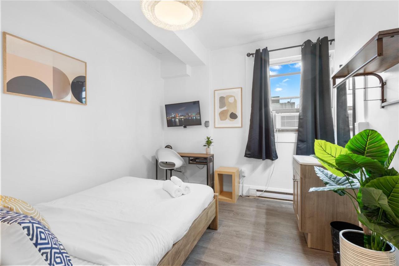 Le Sand & Stone Hotel Montreal Bagian luar foto