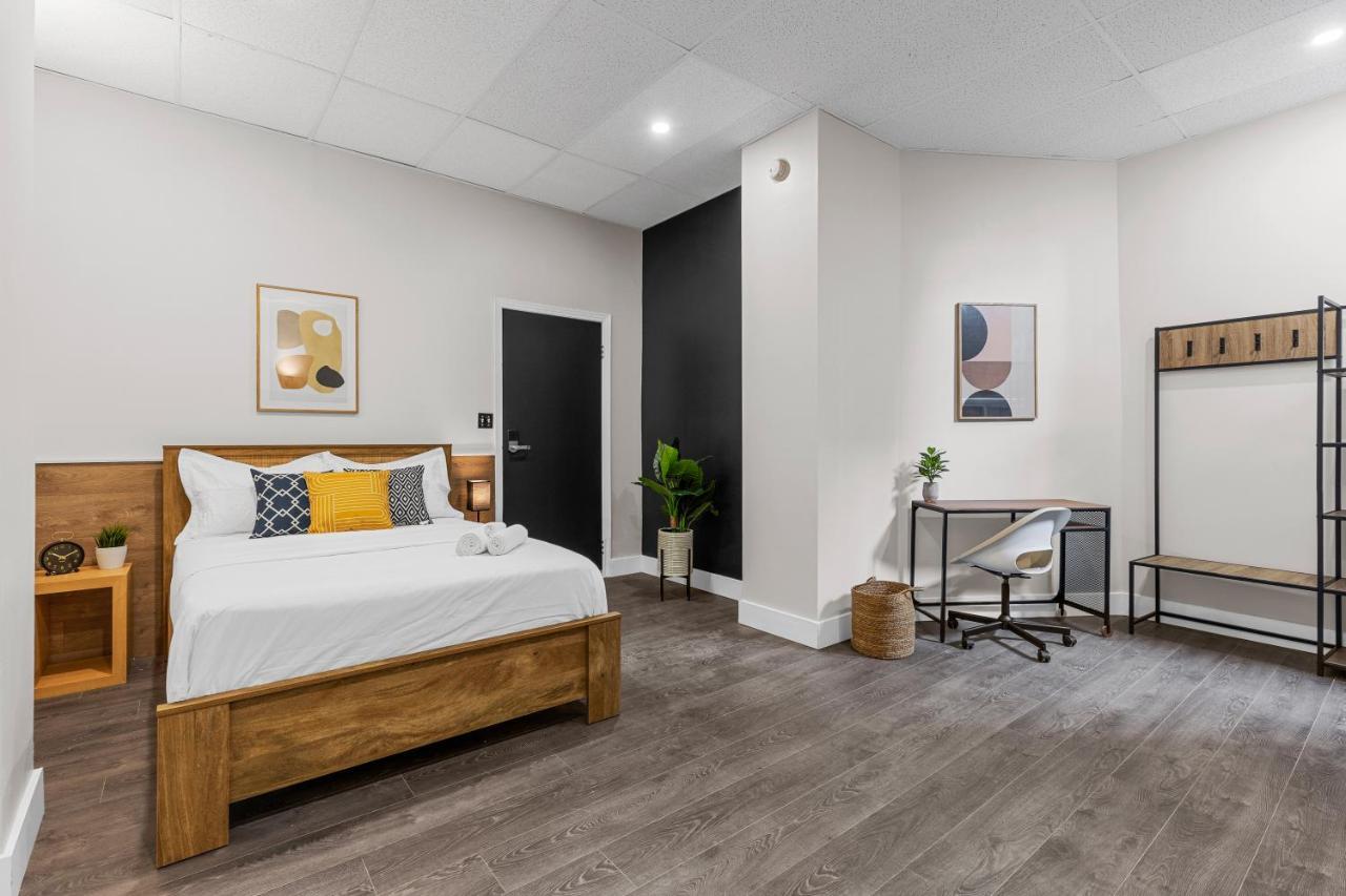 Le Sand & Stone Hotel Montreal Bagian luar foto