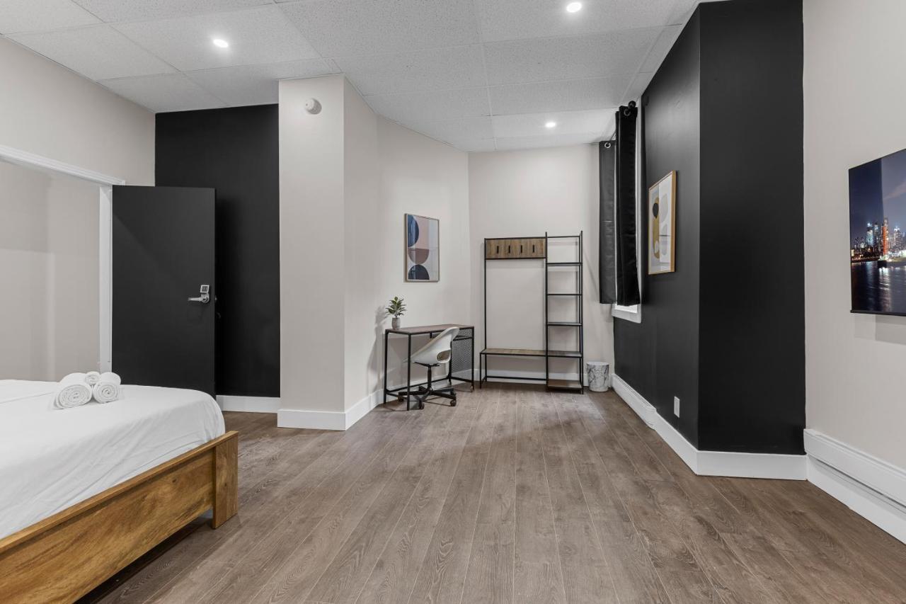 Le Sand & Stone Hotel Montreal Bagian luar foto