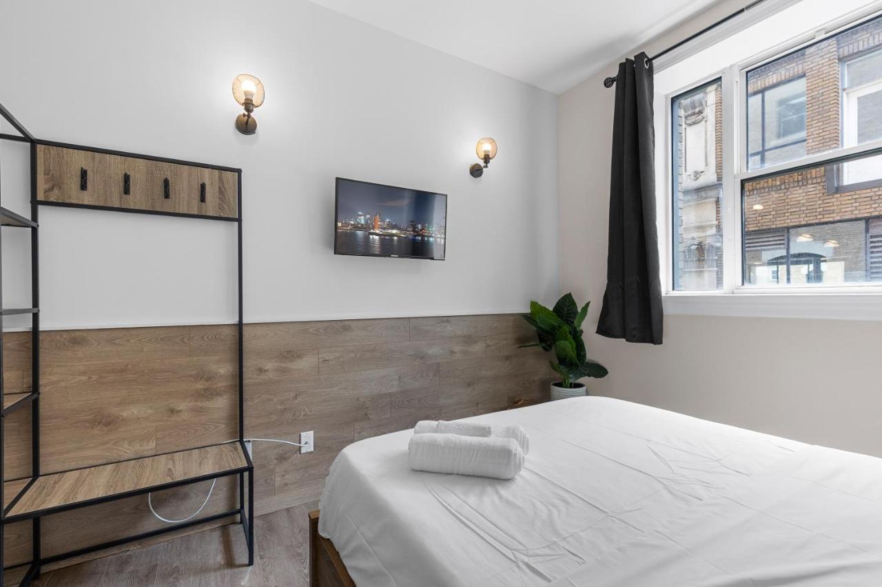 Le Sand & Stone Hotel Montreal Bagian luar foto