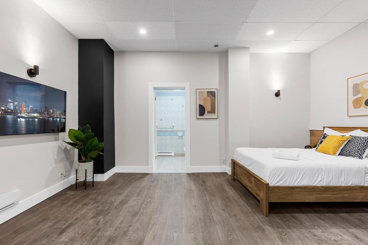Le Sand & Stone Hotel Montreal Bagian luar foto